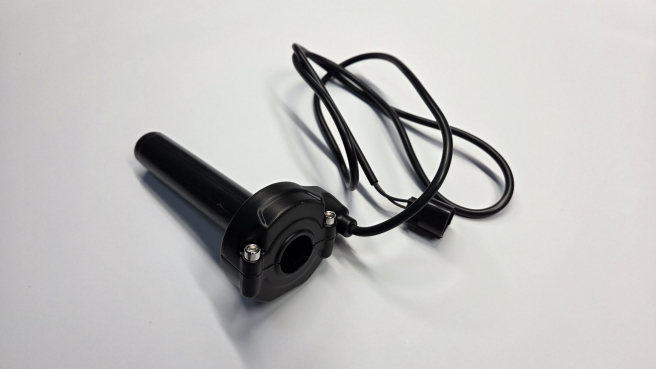 Manetka gazu SurRon Light Bee